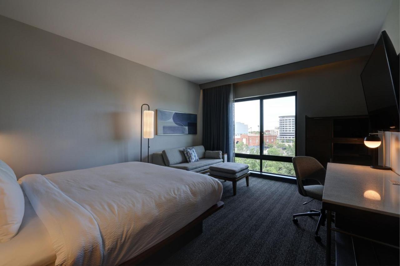 Courtyard By Marriott Iowa City University Heights Eksteriør billede