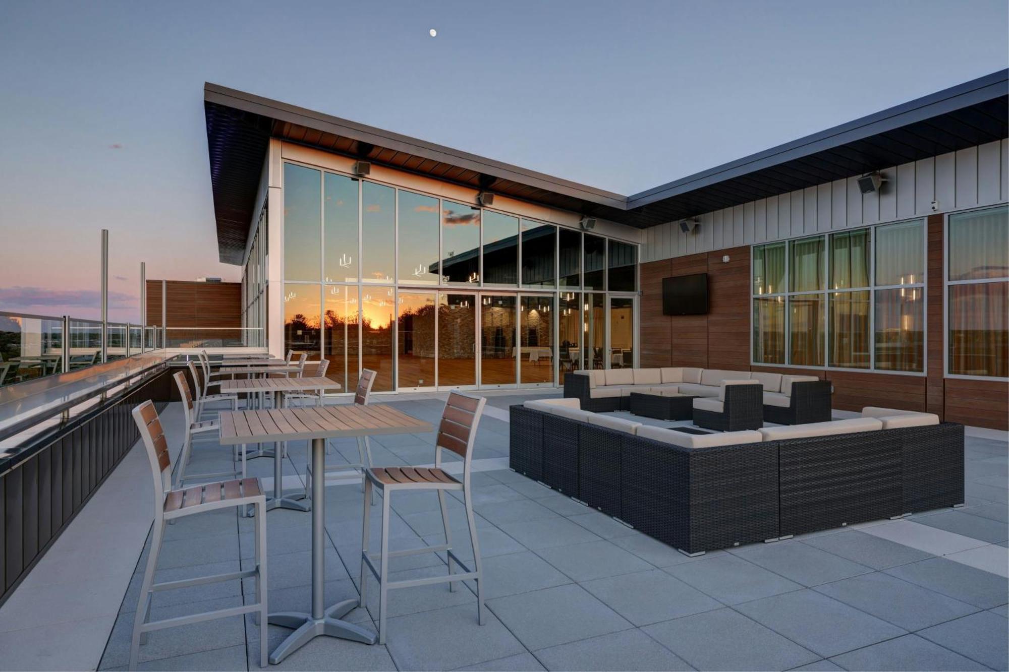 Courtyard By Marriott Iowa City University Heights Eksteriør billede